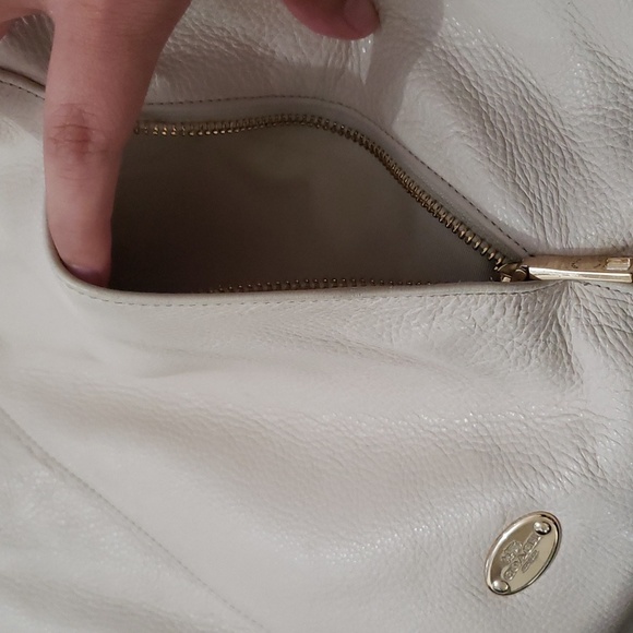 Coach - Picture 3 of 8